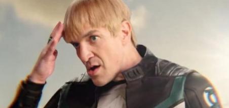 Nathan Fillon nous parle du crétin Guy Gardner