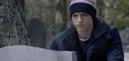 Spider-Man : Cinq scènes de recueillement en huit films